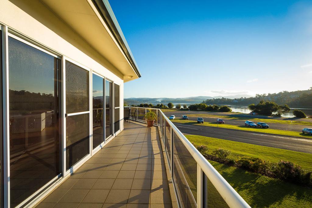 Waterview Luxury Aparthotel 4*